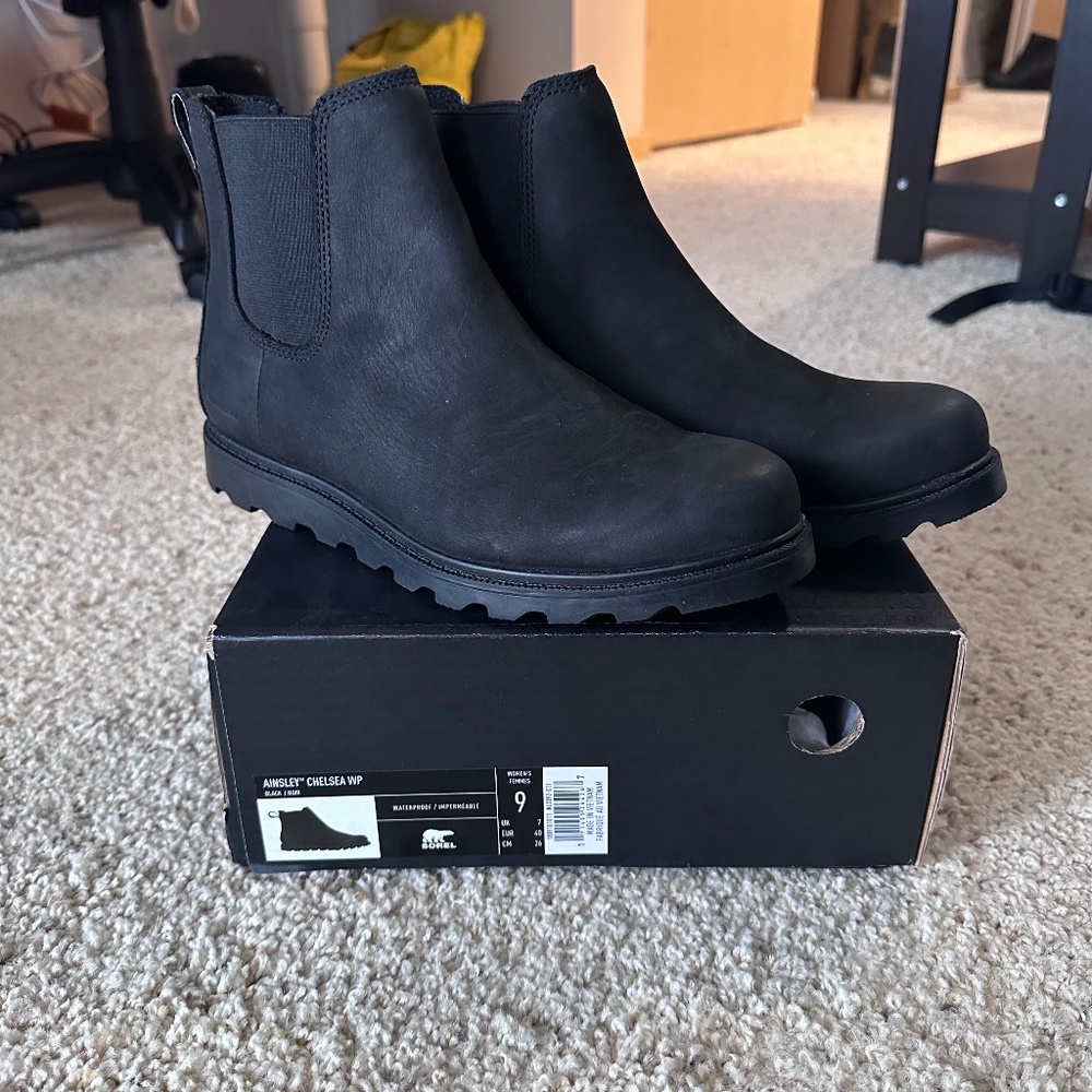 Sorel Ainsley Boots
